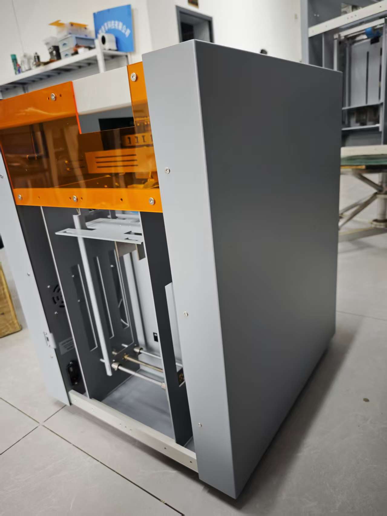 UUNA TEK® iAuto Premiumシリーズ – 世界最大容量の自動筆記機 | 1回の筆記で最大2,400通の手紙または700枚の封筒を筆記可能 | プレミアムモデルとプレミアムウルトラモデル